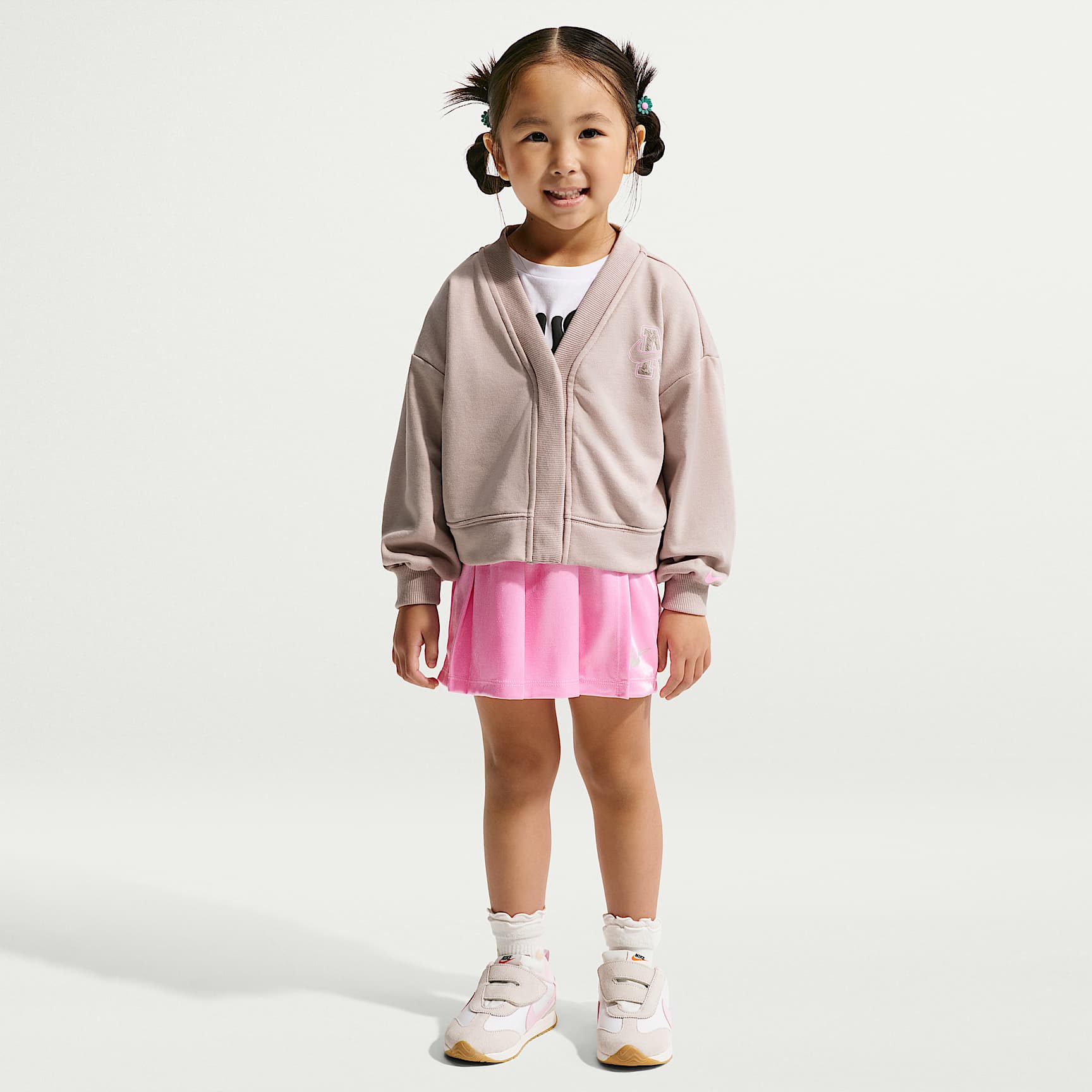 NIKE♡スコートとバイザーセット Nike Juxta-Girl 2-Piece Skort Set. Nike.com